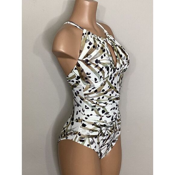 New. Kenneth Cole jungle print swimsuit. Normally $139 - Picture 7 of 13